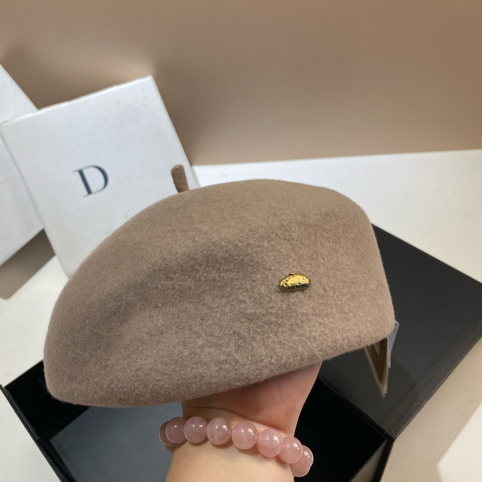 Hochwertige Baskenmütze aus Wolle, koreanische Version, dreidimensionaler Flugbegleiterhut im Promi-Stil, modisch und_voghion.com