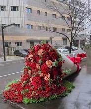 河巨型玫瑰花束大型纸艺花婚礼商场道具 情人节花美陈装饰