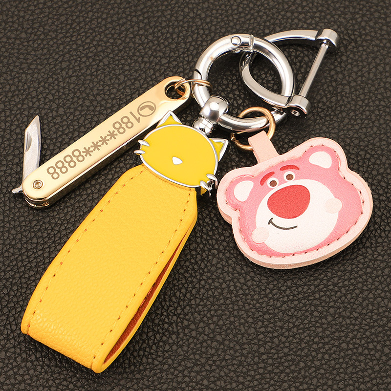 Macaron color gato cuerda de mano llavero de coche colgante de oso de fresa colgante de llavero de oso de cuero de alta calidad colgante de llavero de oso Pooh