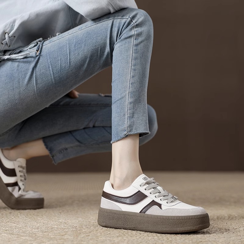 Weiches Leder dicke Sohlen Deutsch Training für Damen Herbst 2024 neu weiß atmungsaktiv und vielseitig, Nische Forrest Gump_voghion.com