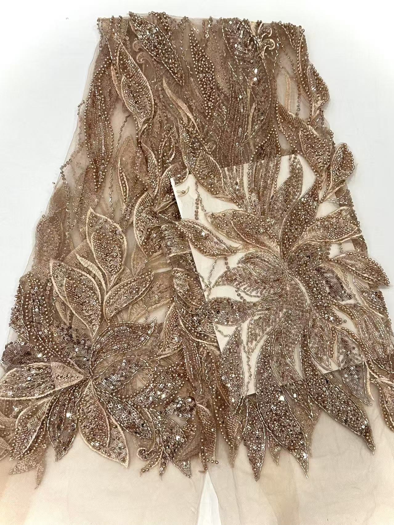 Industria pesada pétalos tridimensionales tubo de cuentas tela bordada vestido de novia de alto lujo cena vestido de moda tela bordada de cuentas de nicho