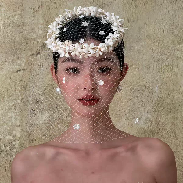 French-Style Elegant Retro Bridal Floral Mesh Hat Hair Accessory, Exquisite Forest-Style High-End Banquet Photo Shoot Wedding Accessory