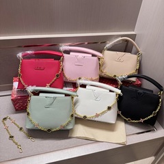 バッグの女性の新商品2024ハンドバッグファッション百合シングルショルダーバッグwithboxかわいいストラップショルダーバッグbags