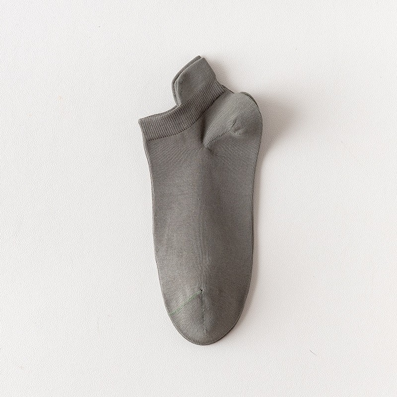 Primavera y verano, calcetines de barco de algodón de color sólido, calcetines de algodón sin costura, calcetines de algodón invisibles para hombres, embalaje independiente
