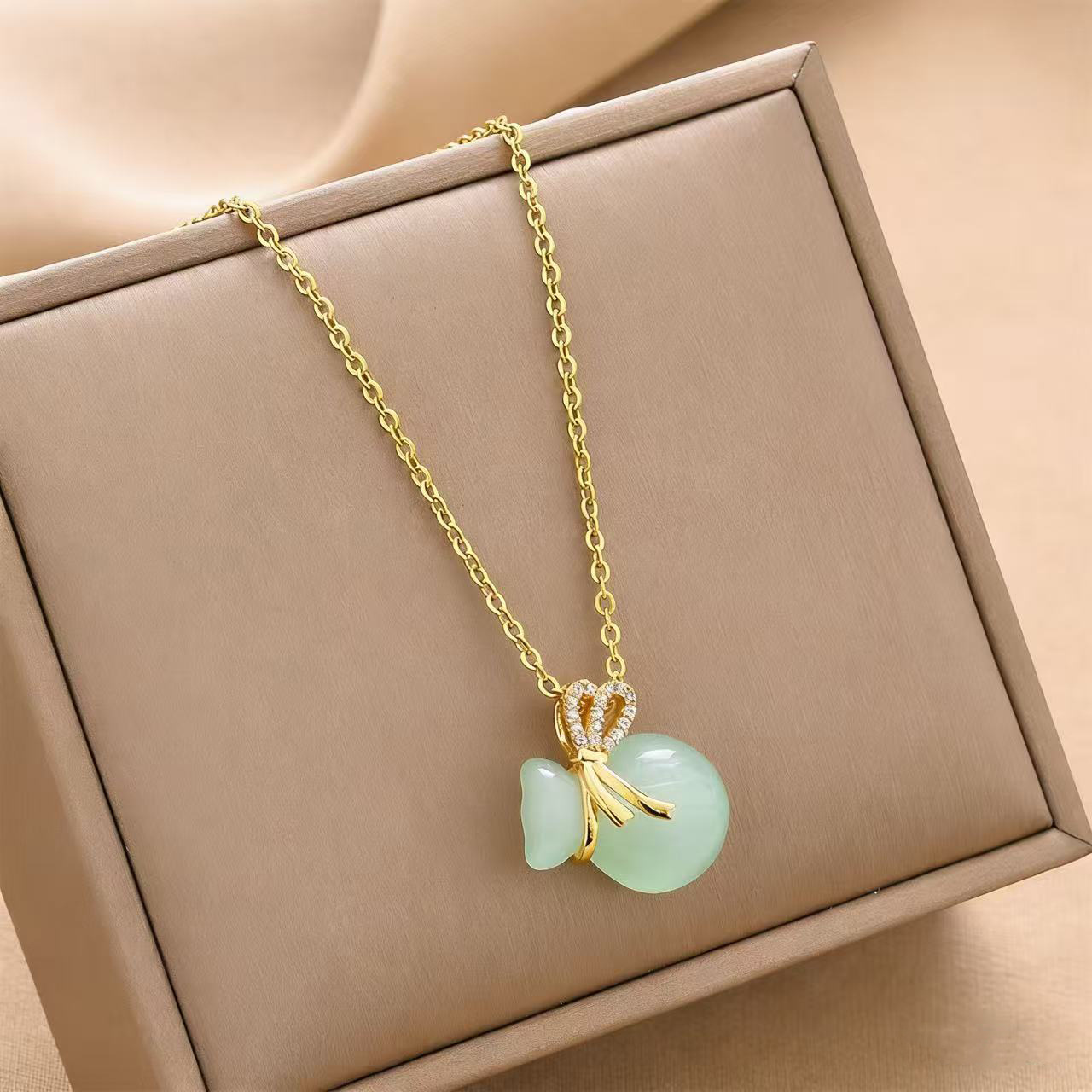 Collar de acero de titanio nuevo transfronterizo, joyería femenina, personalidad de moda, venta caliente simple, joyería de cadena de clavícula femenina, collar creativo image 82