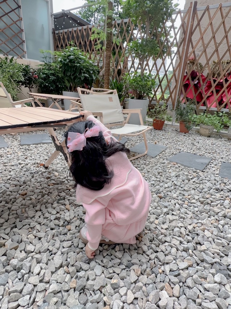 Κοριτσίστικο Πουλόβερ 2023 Φθινόπωρο Νέο Μοντέρνο Κορεάτικο Μονόχρωμο Πλεκτό Φούστα με Μεγάλο Γιακά, Σετ Δύο Τεμαχίων_voghion.com