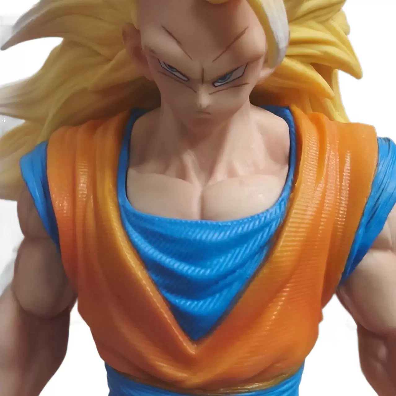 Siete bolas de dragón GK ilimitado super super tres solos super tres Sun Wukong tallado a mano modelo de estatua de alta calidad decoración