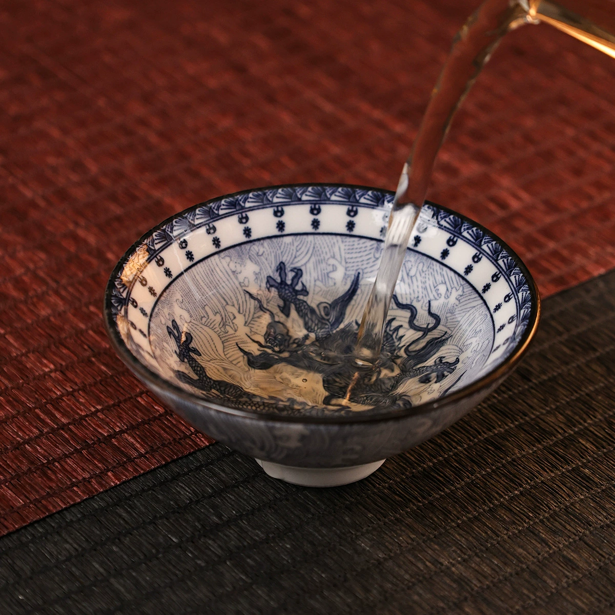 Painted ceramic tea cup, blue and white tea set