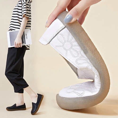 Soft-soled genuine leather new tendon-soled women's shoes retro embroidered slip-on nurse pregnant mother shoes casual white