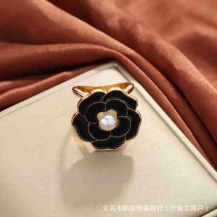 Ins Style Black and White Camellia Couple's Silk Towel Buckle Unisex Festival Celebration