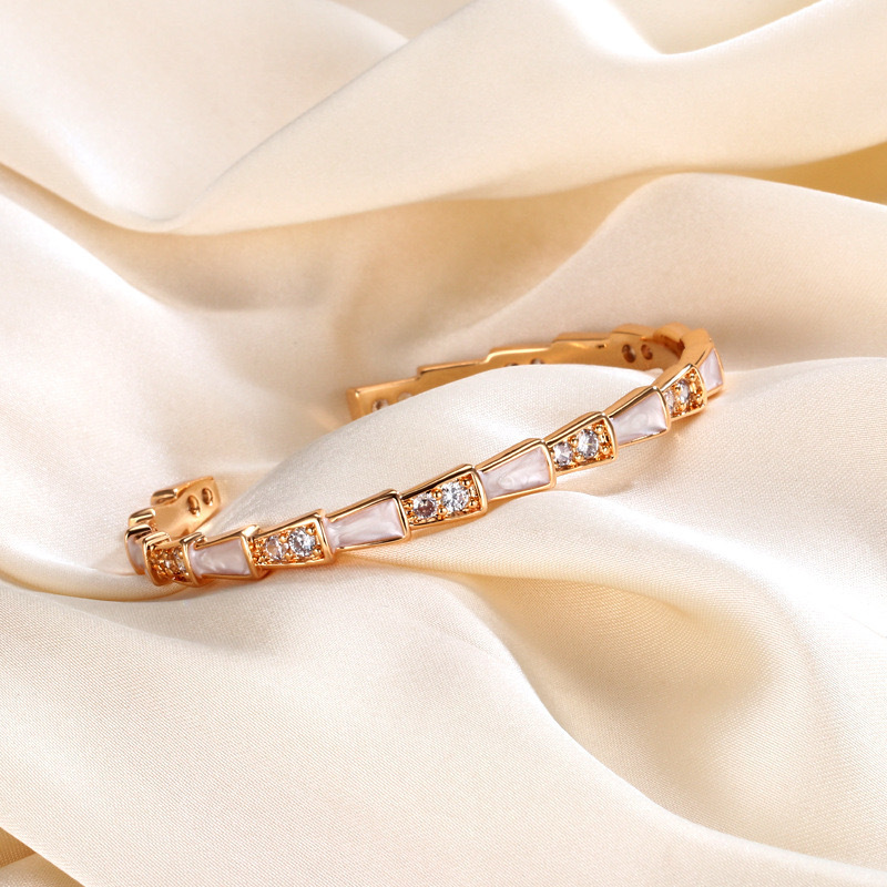 Pulsera de lujo color oro champán con diamantes, diseño de hueso de serpiente, colección exclusiva para exportación transfronteriza, modelo nuevo 2025