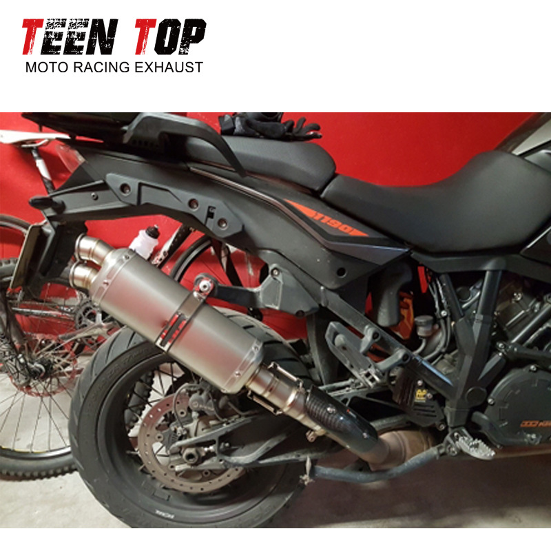 Motorcycle Z900 Cb500X 800Mt Mt09 Modified with Dual Scorpion Exhaust Pipes and Large Displacement Tail Section