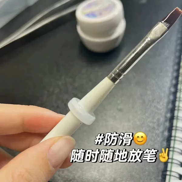 Lazy Manicure Pen Holder Can Put Anytime and Anywhere, Non-Slip and Stable Silicone Pen Holder Cover