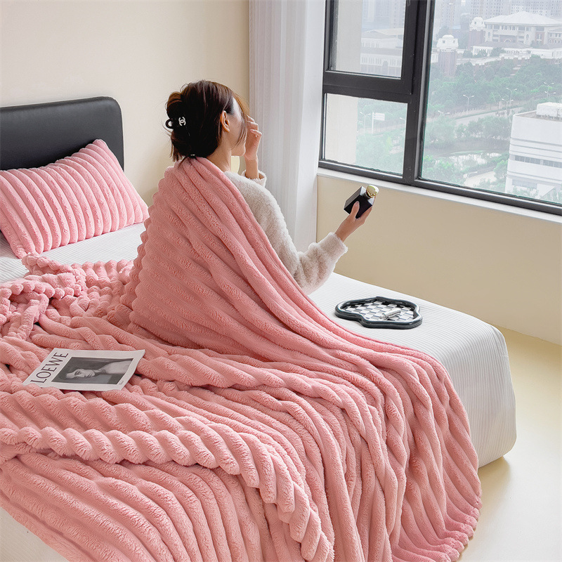 Exportación transfronteriza comercio exterior 2024 nueva moda multifuncional manta de lana de conejo manta de lana de leche manta de lana francesa