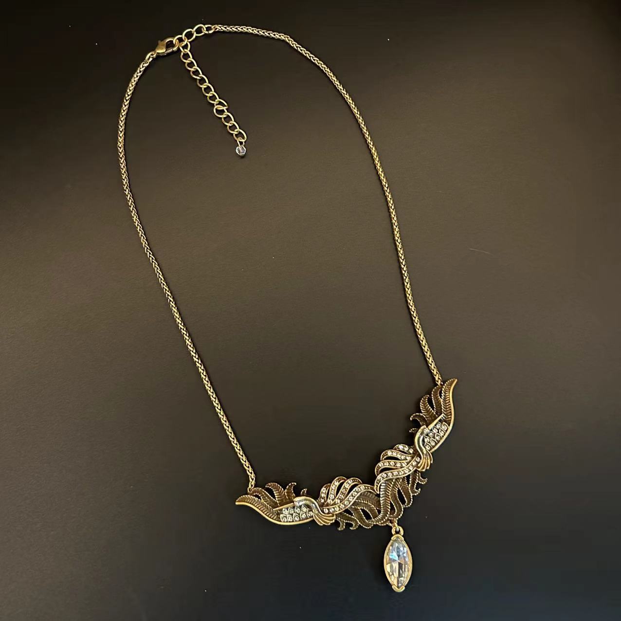 vintage retrò di alta qualità orecchini Phoenix collana cava tempestata di diamanti vecchi gioielli set_voghion.com
