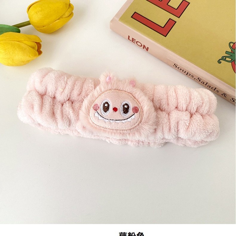 Nuevos dibujos animados tela de tela correa de pelo al por mayor extraña peluche lavado facial maquillaje de tela de tela de tela de banda de mariposa final de cabello de chicas