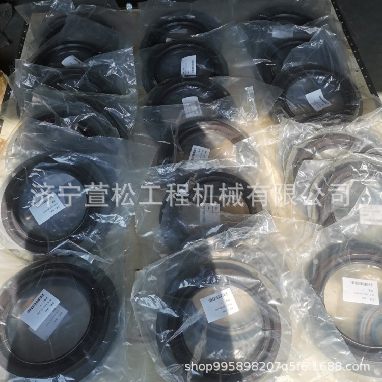 中联推土机配件004903078B1600000销轴  山推配件