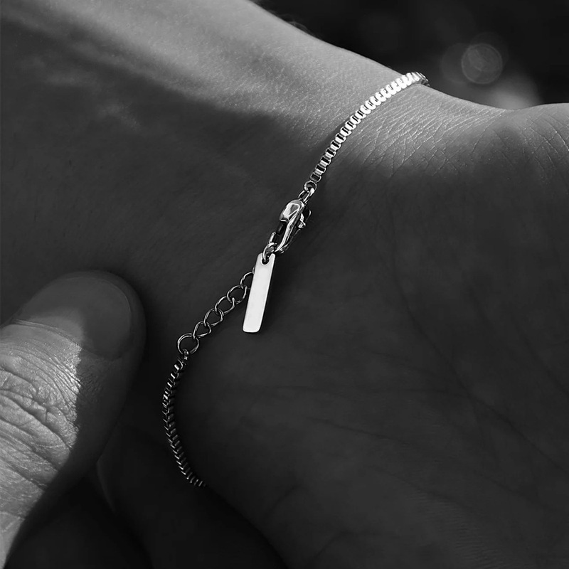 Minimalist Style Long Pendant Bracelet 18K Gold Color Non-Fading Versatile for Commuting Layered Wear Thin Box Chain Wholesale