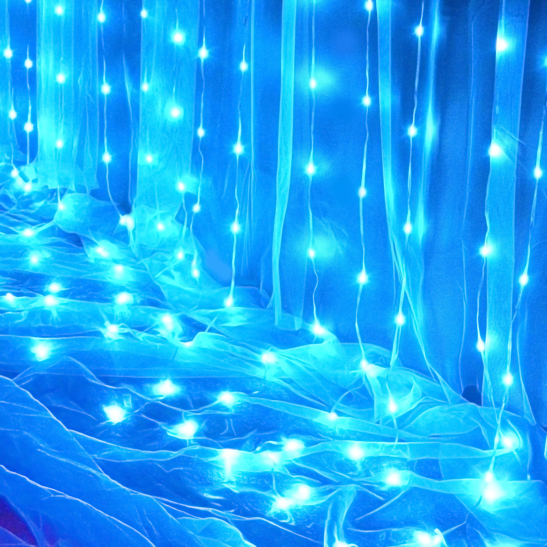 厂家直销LED智能APP控制窗帘灯 点控铜线灯串DIY家居装饰窗帘灯串