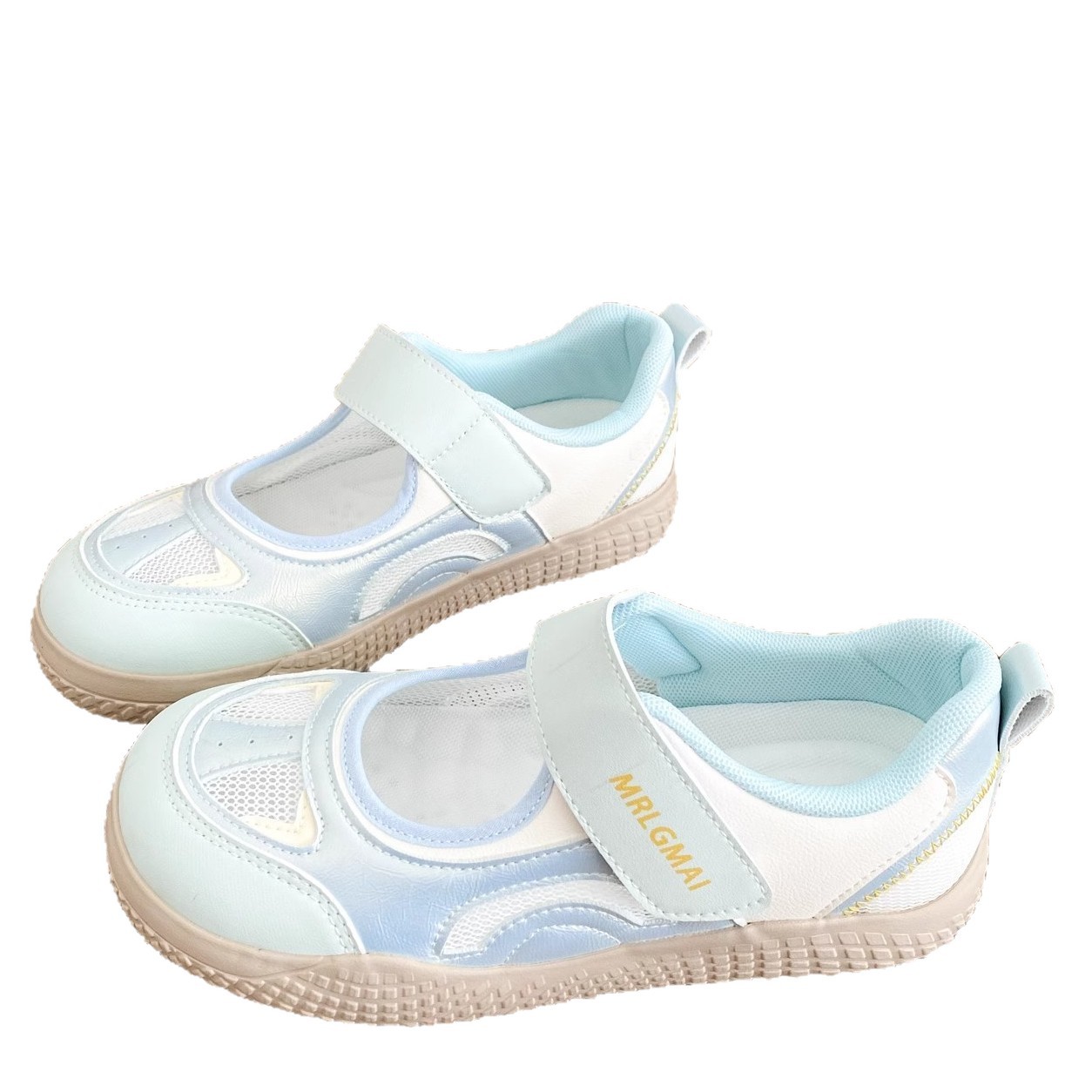 2026 primavera y verano malla transpirable velcro pequeño zapato blanco lindo viento moda versátil casual zapatos deportivos de mujer
