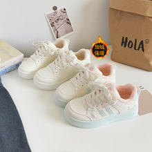 蓓尔加绒保暖韩版女学生校园皮面小白鞋女2025新款板鞋子B2318