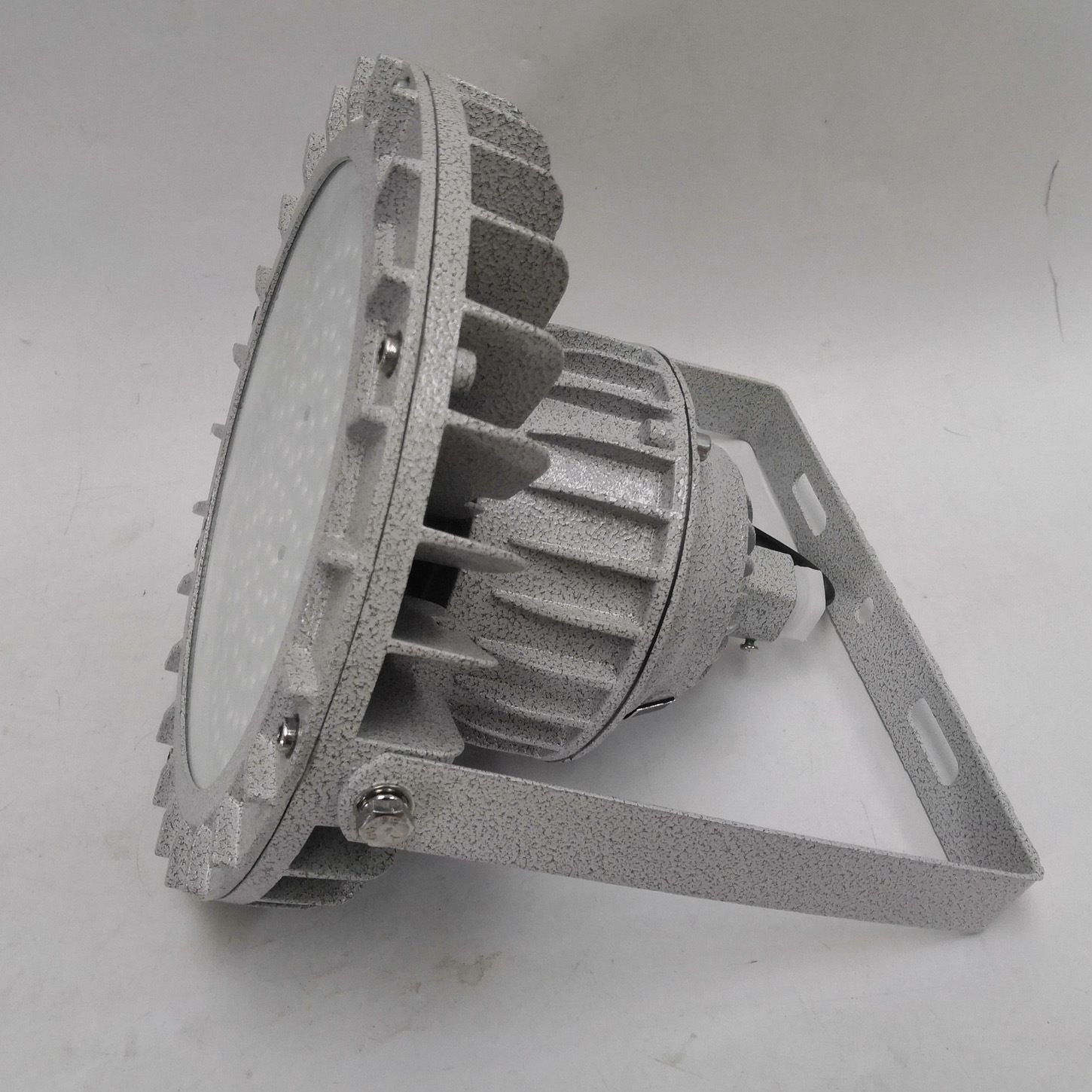 HRF����led������50W�Դ�����Ӧ����վ�ֿ⳧����ˮ����Ͷ���