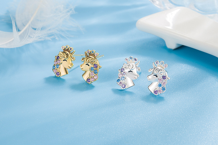 Fashion Cartoon Character Unicorn Copper Plating Inlay Rhinestones Ear Studs 1 Pair
