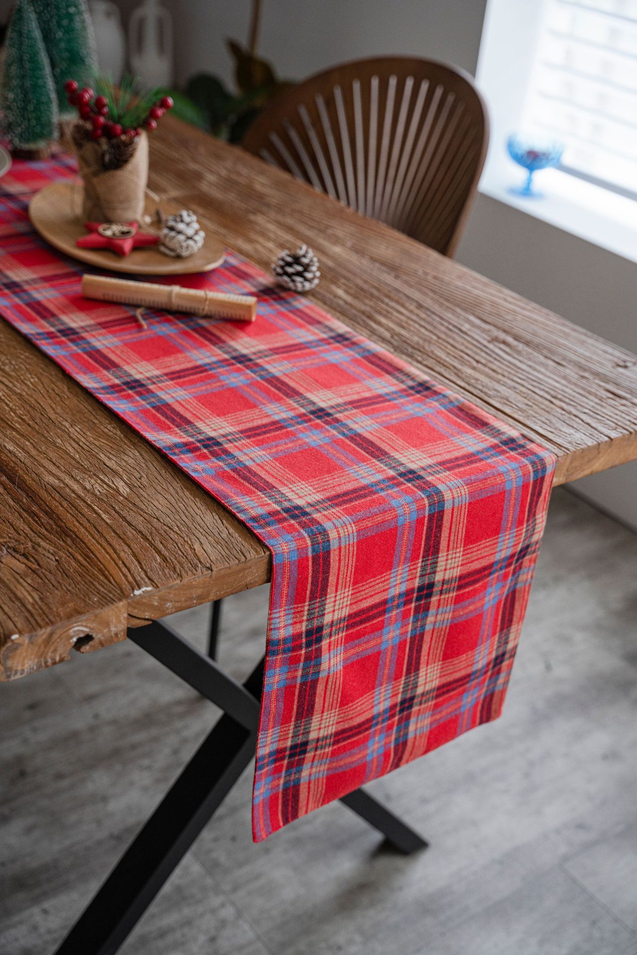红色圣诞格桌旗