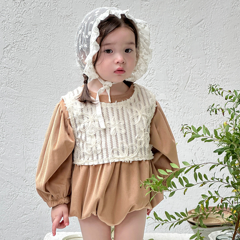 Ropa de bebé de una pieza de primavera y otoño, lindo estilo occidental, traje de salida, traje de escalada, estilo princesa francesa, abrigo de bebé femenino