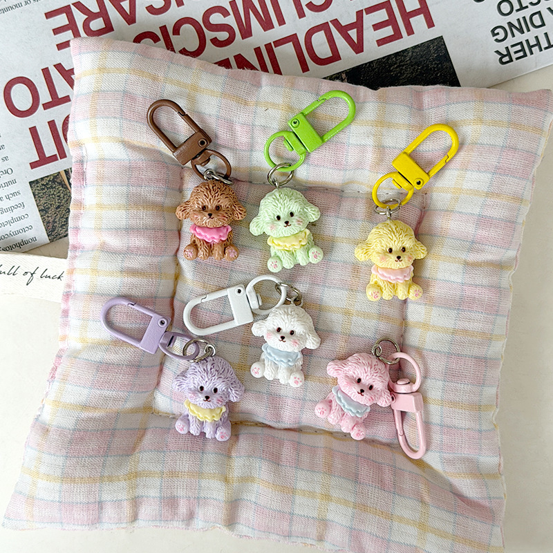 Cute Teddy Resin Keychain, Girly Bag Pendant, Gift Accessory for Couples and Best Friends