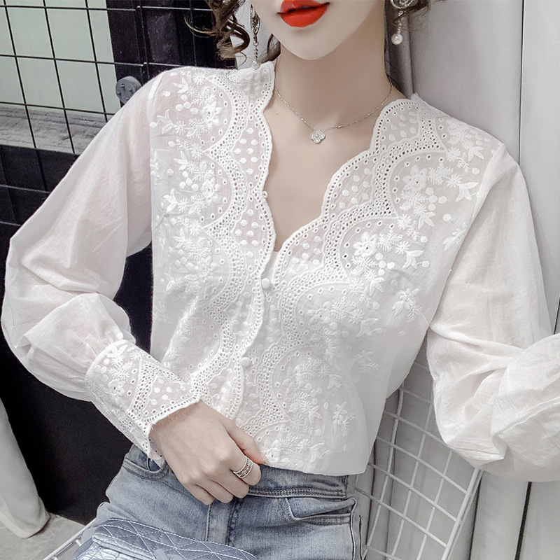 Factory Direct sales Autumn New retro style artistic floating embroidered V-neck wavy edge women's long-sleeved shirt lace bottoming shirt