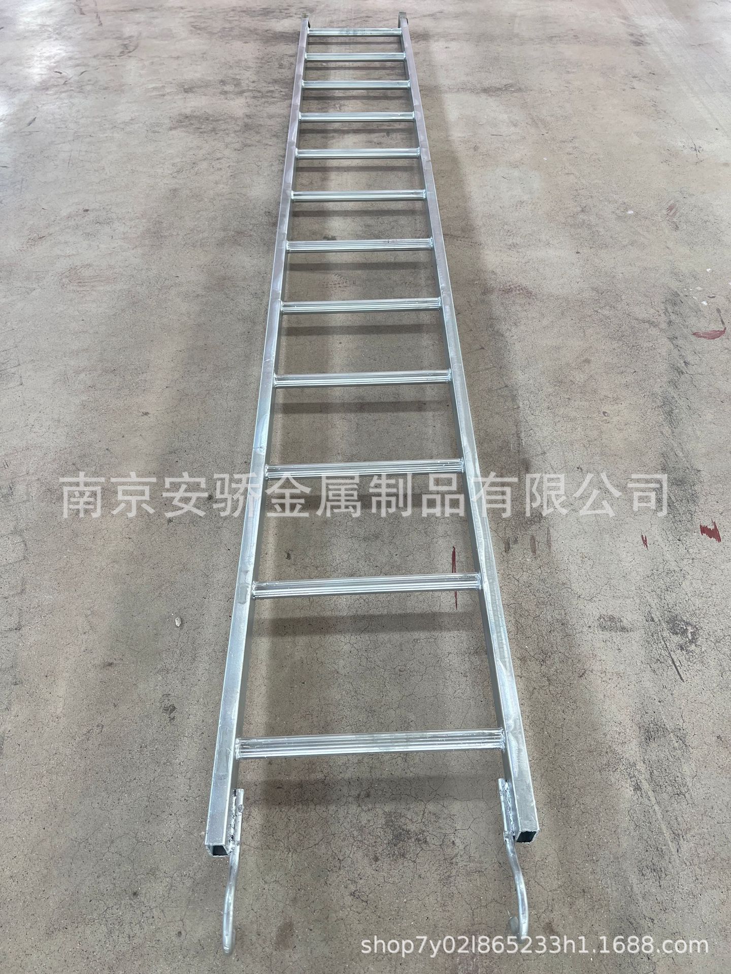 厂家直销挂钩爬梯脚手架钢直梯爬梯脚手架配件