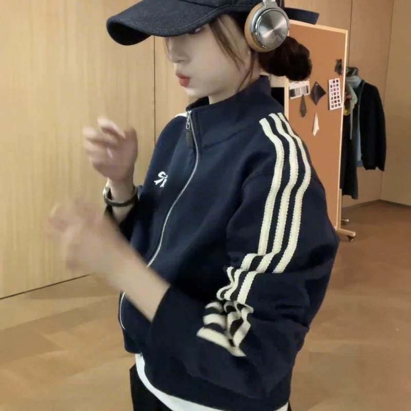 Short baseball jacket for women, 2026 autumn new style, popular casual versatile jacket for petite women, trendy top Short baseball jacket for women, 2026 autumn new style, popular casual versatile jacket for petite women, trendy top