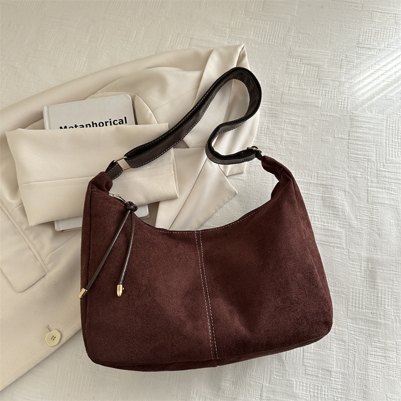 Bolsa de seda de gran capacidad otoño y invierno nuevo ocio simple bolso de mujer de viaje de trabajo de hombro único retro bolso de mochila