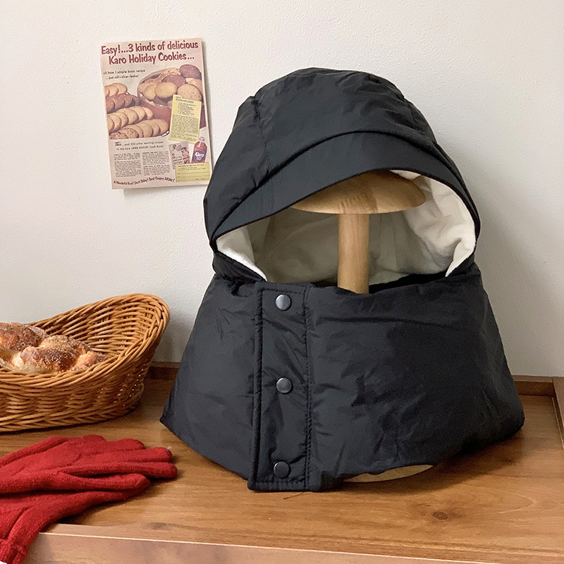 Botón sombrero para mujeres otoño y invierno estudiantes parejas de moda guobertico caliente en un sombrero de algodón de plumón para montar gorras protectoras de orejas