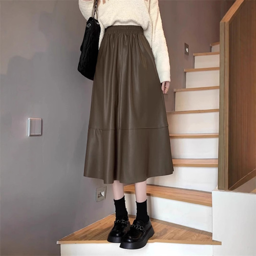 Designers' Black Medium-Length PU Leather Skirt for Women Autumn and Winter Plus Size Heavyset MM High-Waist Slimming Umbrella Skirt Elegant Semi-Body Skirt