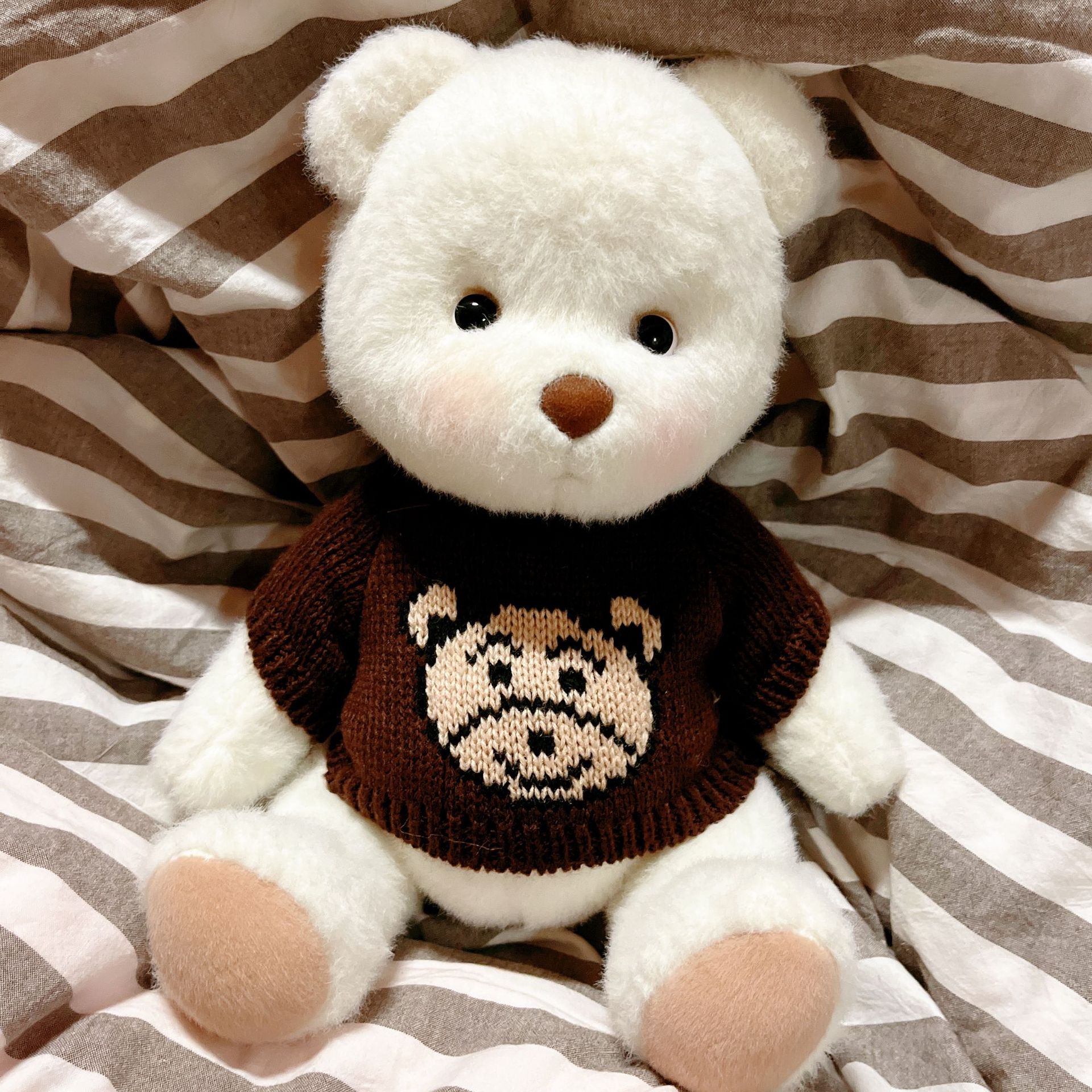 다크 브라운 곰 스웨터