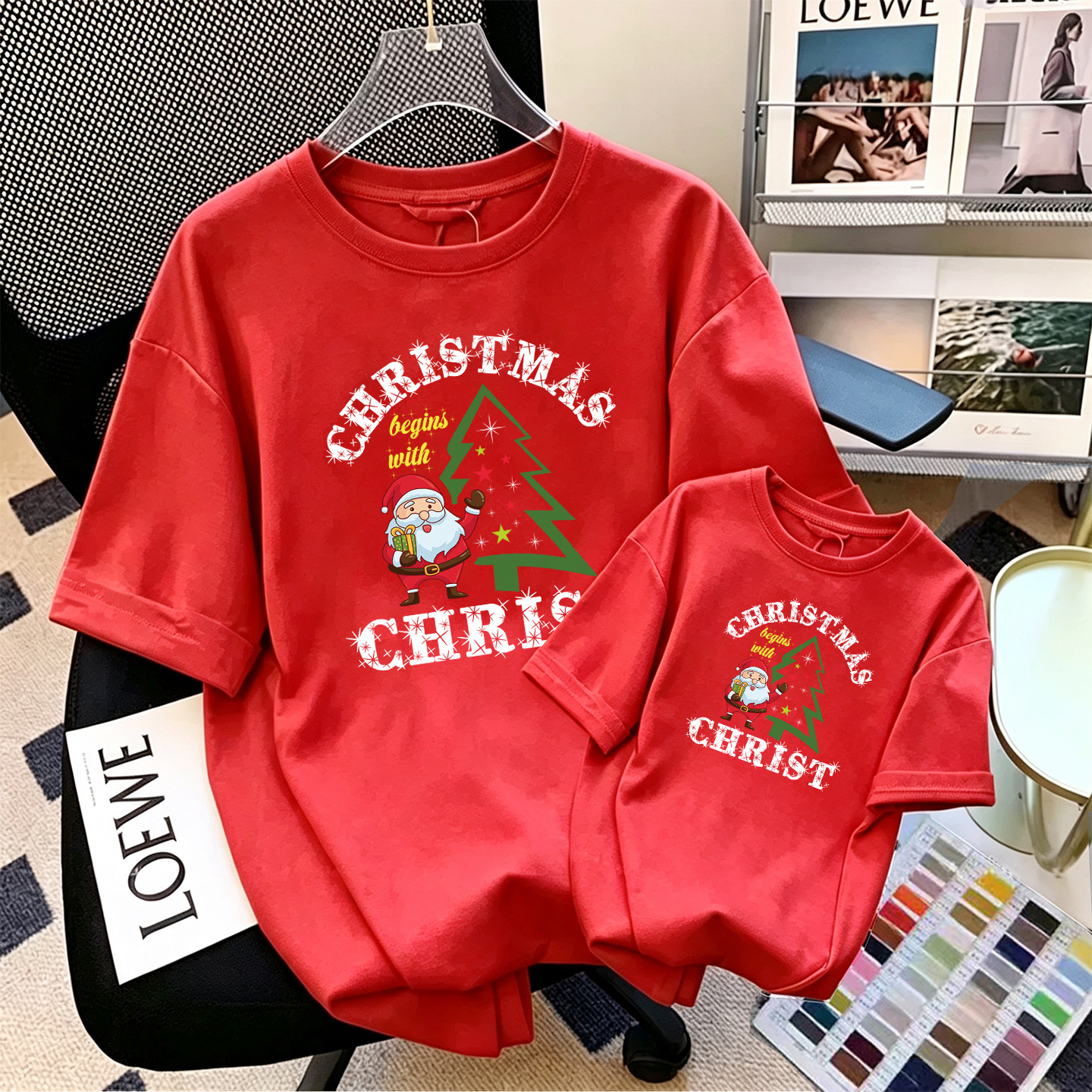 Christmas activities, Christmas tree, children's clothing, parent-child outfits, family of three or four, mother and child fashion short-sleeved T-shirts