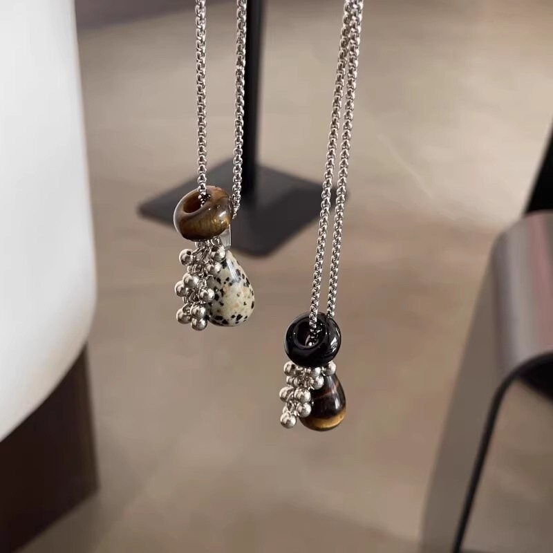South Korea Niche Fashion Necklace Blogger Tiger Eye Spot Stone Grape String Pendant High-grade Long sweater chain