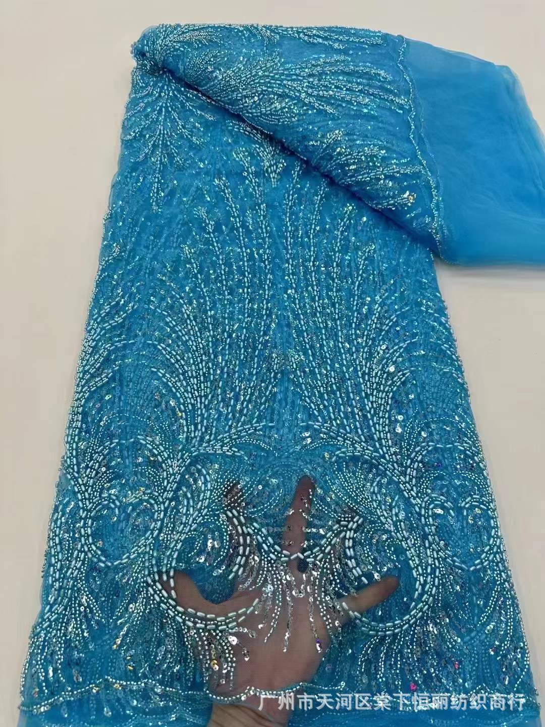 新款珠管亮片绣表演礼服面料花边蕾丝粉色大珠片网纱布料厂家直销