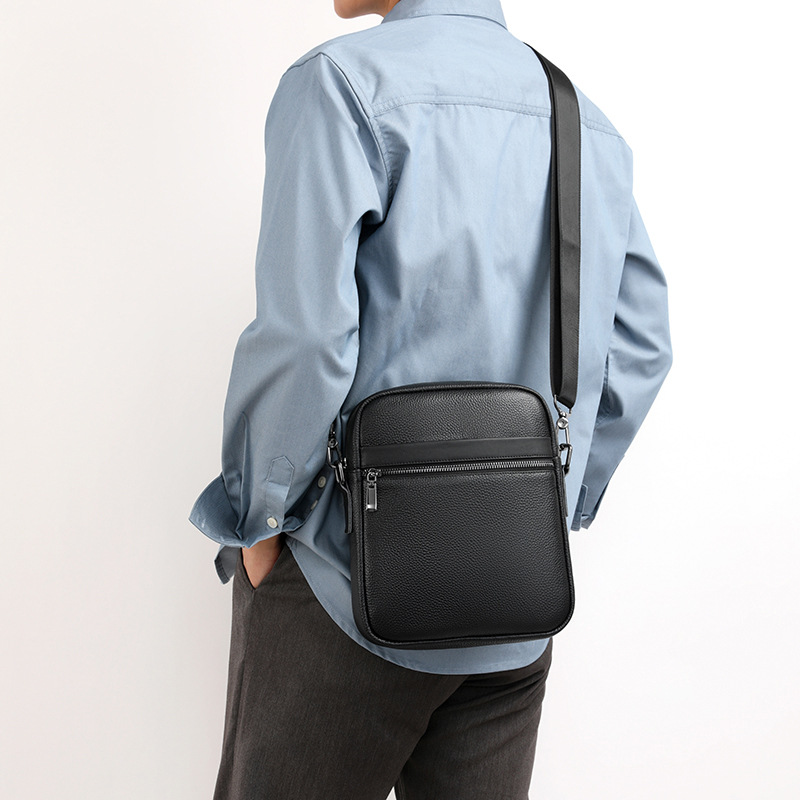 Cross-border Wholesale Shoulder Bag Men's Casual Cowhide Bag New Large Capacity Crossbody Bag Street Trendy Simple Messenger Bag