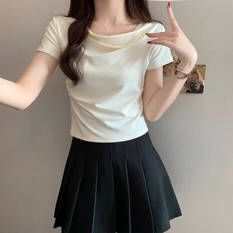새로운 한국 스타일 짧은 디자인 틈새 칼라 슬림핏 반팔 티셔츠 여성 여름 탑 핫 소녀