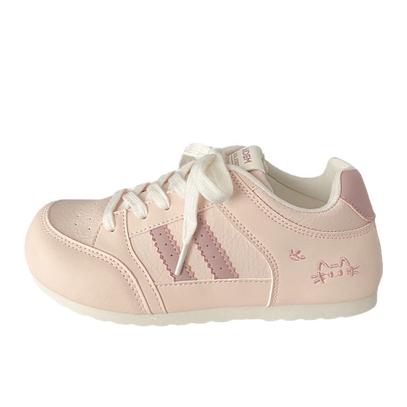 2026 primavera y otoño, zapatos de suela gruesa, zapatos de mujer, zapatos de nicho chic, zapatos blancos suaves y cómodos, zapatos bajos coreanos.