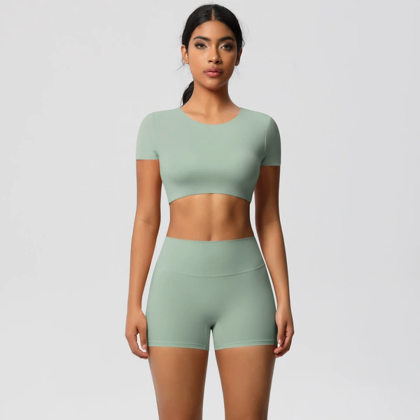 7105 short sleeves + 7101 shorts suit - basil green