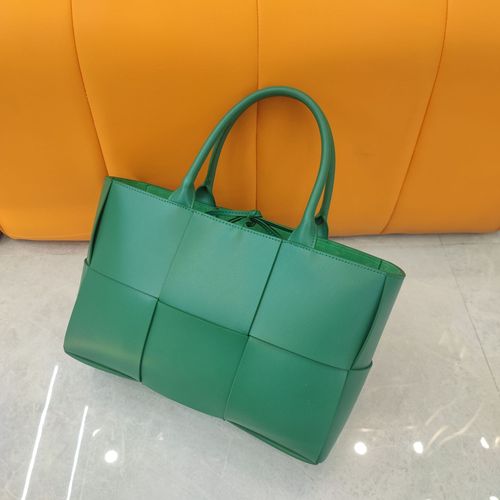 2024 Cross-border New Leather Hand-woven Bag Fashion Genuine Leather Shoulder Bag Single-shoulder Crossbody Large Tote Bag for Women