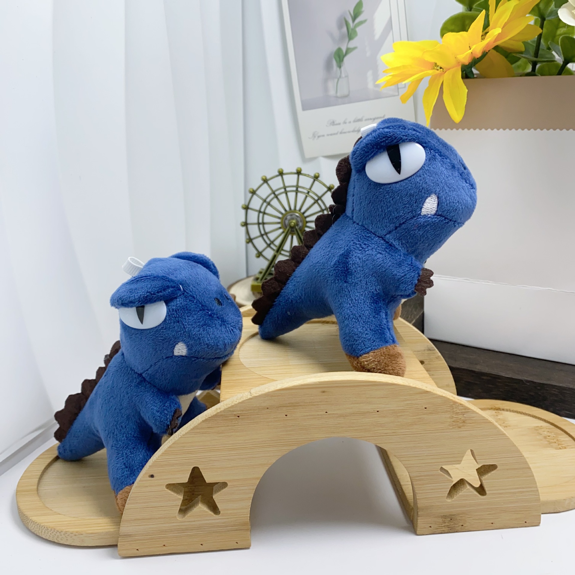 남색 공룡 티라노사우루스