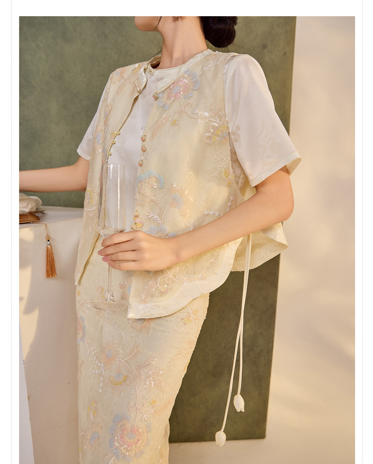 Bộ áo vest và váy nữ phong cách Trung Hoa thêu hoa văn nặng, nút tua rua ZX N5035 — Váy nửa, Áo gilê chi tiết 4