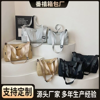 小众设计春季枕头包2026新款时尚个性春季潮流休闲简约女包斜挎包