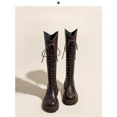 ブーツの女性は秋冬にベルベットがやせていると、厚い底の茶色のV口のブーツブーツの騎士靴