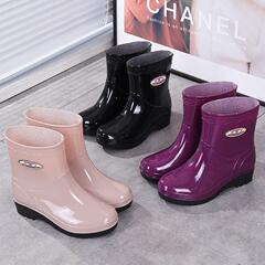 レインブーツ、ローカット、快適で厚い、オールシーズン対応の女性用ウォーターグミシューズ、ミッドカーフ厚底、冬用ハイカット滑り止めクリスタルスリッパ